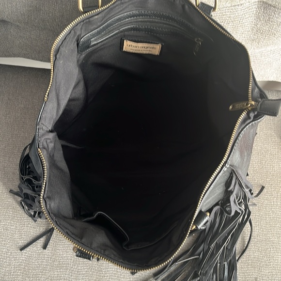 Urban Originals Black vegan leather fringed tote bag - Picture 9 of 13